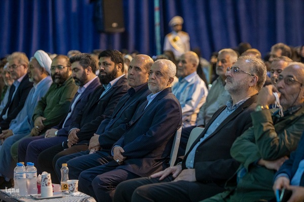 مراسم سراسری مهمانی لاله‌ها