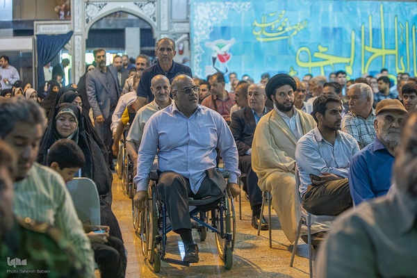 مراسم سراسری مهمانی لاله‌ها