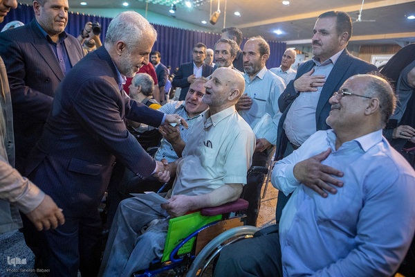 مراسم سراسری مهمانی لاله‌ها