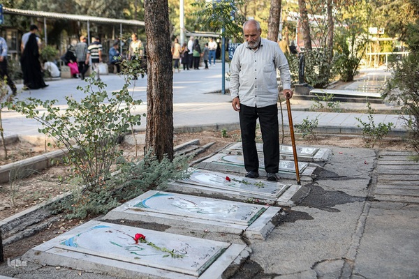 مراسم سراسری مهمانی لاله‌ها