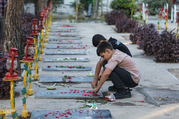 مراسم سراسری مهمانی لاله‌ها