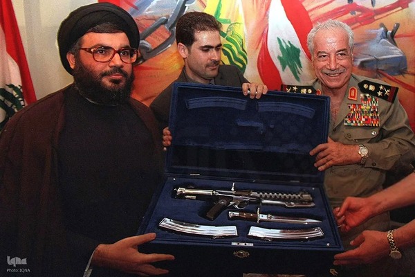 شهید سید حسن نصرالله در قاب تصویر