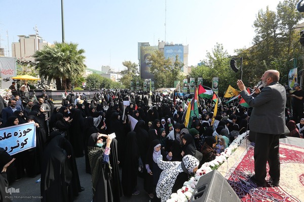 تجمع بزرگ فرهنگیان و دانش آموزان در حمایت از حزب الله لبنان