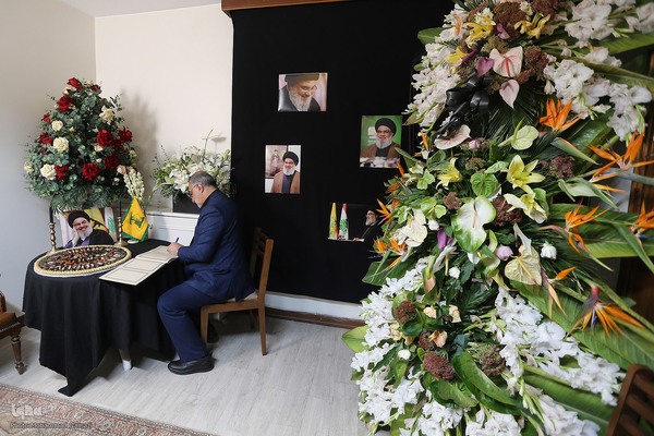 حضور مسئولان و شخصیت‌های سیاسی در دفتر حزب‌الله