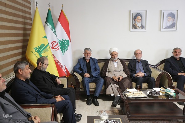 حضور مسئولان و شخصیت‌های سیاسی در دفتر حزب‌الله