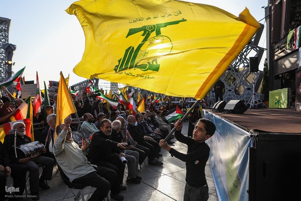 تجمع بزرگ مردم تهران برای اعلام حمایت از اجرای عملیات «وعده صادق ۲»