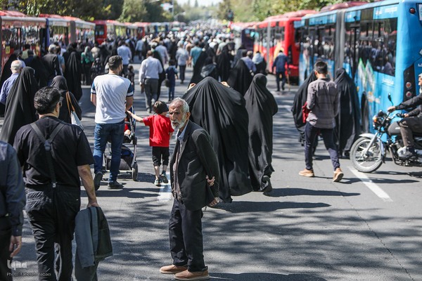 حضور پرشور مردم در نماز جمعه تهران