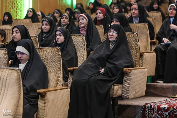 محفل «سرشناسان بهشت» برگزار شد