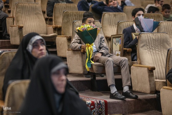 محفل «سرشناسان بهشت» برگزار شد