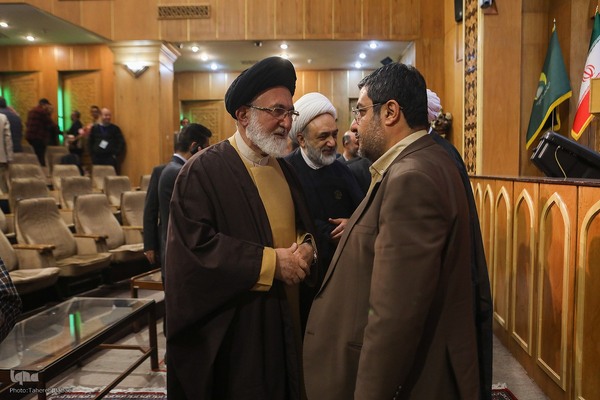 محفل «سرشناسان بهشت» برگزار شد