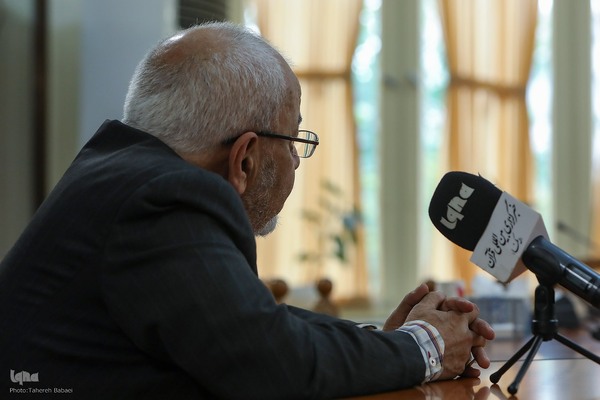 حسین معصومی همدانی