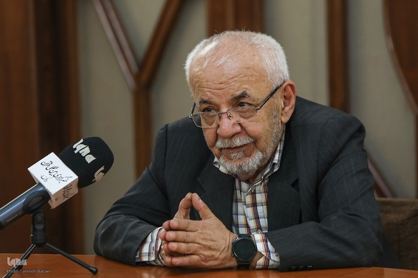 حسین معصومی همدانی