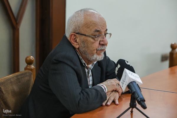 حسین معصومی همدانی