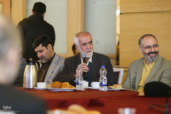 قلم‌های آسمانی