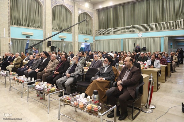 مراسم اختتامیه نشست استادان، قاریان و حافظان قرآن