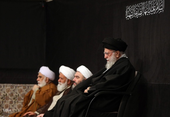 اولین شب مراسم عزاداری حضرت فاطمه‌زهرا (س) در حسینیه امام خمینی(ره)