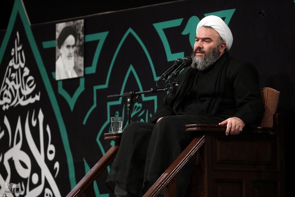 اولین شب مراسم عزاداری حضرت فاطمه‌زهرا (س) در حسینیه امام خمینی(ره)
