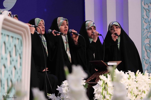 مراسم اختتامیه بخش نغمات بانوان چهل و هفتمین دوره مسابقات سراسری قرآن کریم در مصلی تبریز برگزار شد.