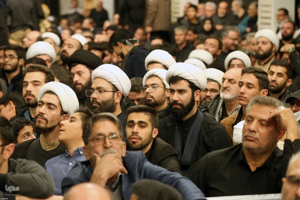 دومین شب مراسم عزاداری حضرت فاطمه‌زهرا (س) در حسینیه امام خمینی(ره)