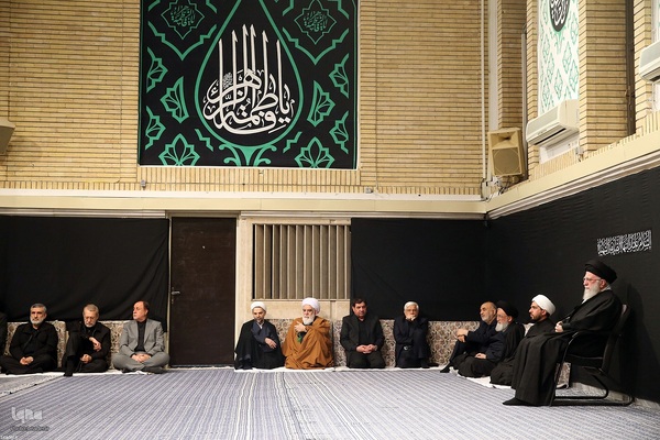 دومین شب مراسم عزاداری حضرت فاطمه‌زهرا (س) در حسینیه امام خمینی(ره)