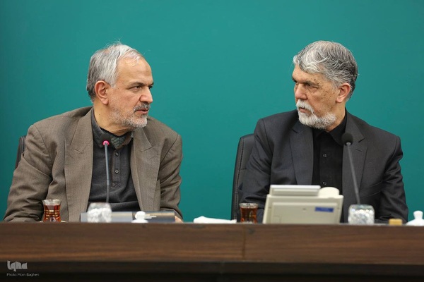 دیدار اعضای سیاستگذاری شانزدهمین همایش بین‌المللی بانوان قرآن‌پژوه با وزیر ارشاد