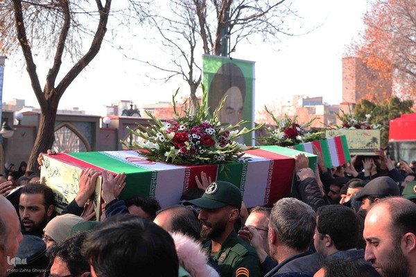 تشییع پیکرهای مطهر شهدای گمنام در تبریز