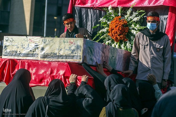 تشییع پیکرهای مطهر شهدای گمنام در شیراز