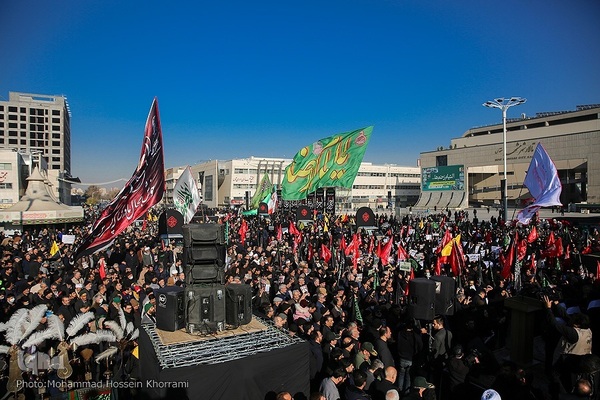 تشییع پیکرهای مطهر شهدای گمنام در مشهد