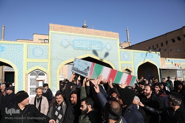 تشییع پیکرهای مطهر شهدای گمنام در قم