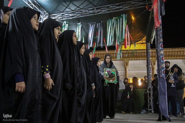 تشیع نمادین حضرت زهرا (س) در شاهچراغ(ع)