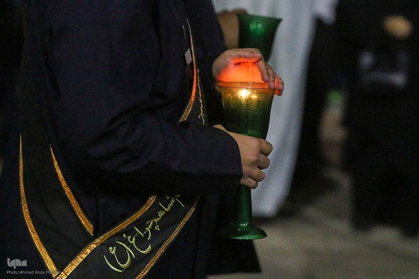 تشیع نمادین حضرت زهرا (س) در شاهچراغ(ع)