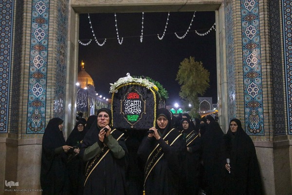تشیع نمادین حضرت زهرا (س) در شاهچراغ(ع)