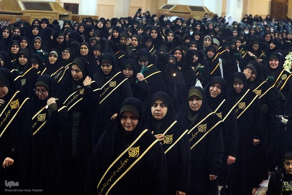 تشیع نمادین حضرت زهرا (س) در شاهچراغ(ع)