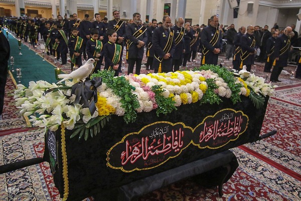 تشیع نمادین حضرت زهرا (س) در شاهچراغ(ع)