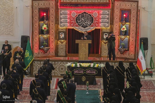 تشیع نمادین حضرت زهرا (س) در شاهچراغ(ع)