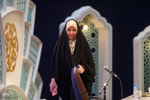 ششمین شب مسابقات سراسری قرآن در بخش بانوان