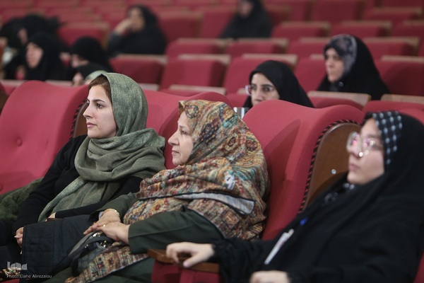 ششمین شب مسابقات سراسری قرآن در بخش بانوان