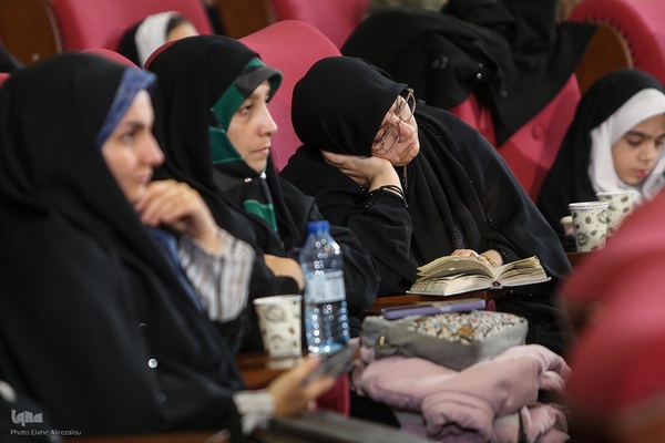 ششمین شب مسابقات سراسری قرآن در بخش بانوان