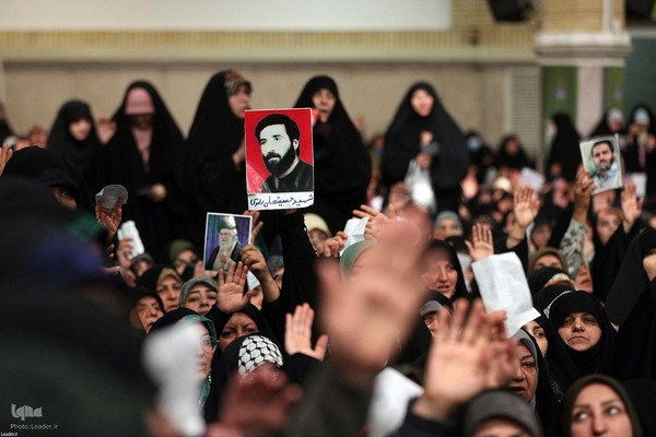 دیدار جمعی از مداحان و شاعران اهل‌بیت‌ (ع) با رهبر معظم انقلاب