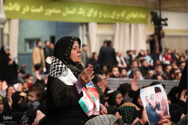 دیدار جمعی از مداحان و شاعران اهل‌بیت‌ (ع) با رهبر معظم انقلاب