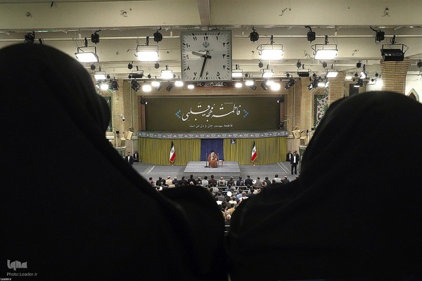 دیدار جمعی از مداحان و شاعران اهل‌بیت‌ (ع) با رهبر معظم انقلاب