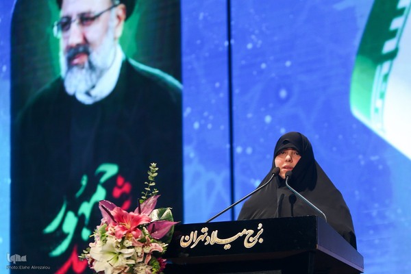 شانزدهمین همایش بانوان قرآن‌پژوه