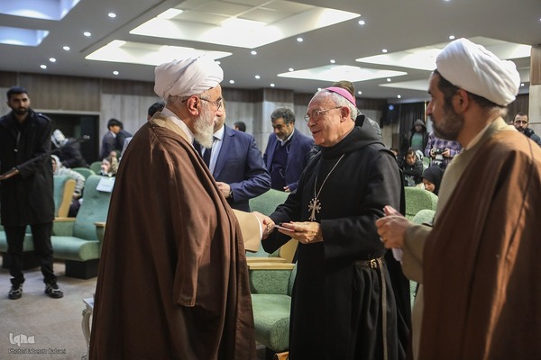 مراسم بزرگداشت میلاد حضرت مسیح(ع) و آغاز سال نو میلادی