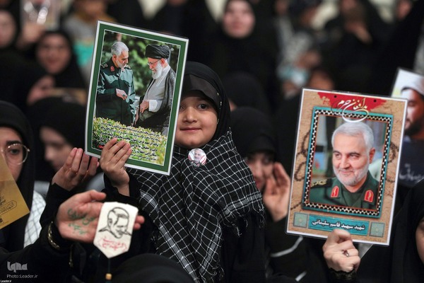 دیدار جمعی از خانواده‌های شهدای مدافع حرم و مقاومت با رهبر معظم انقلاب