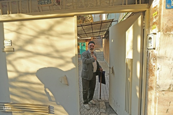 یوسف علی میرشکاک