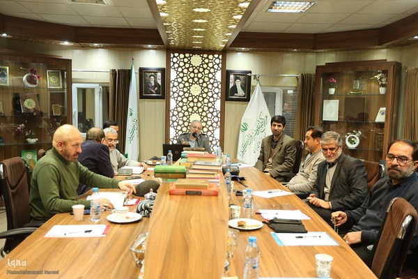 نشست هم اندیشی با اساتید جلسات قرآن کریم تهران