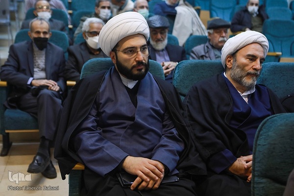 معرفی و رونمایی کتاب «کلام مبین»