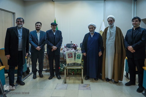 معرفی و رونمایی کتاب «کلام مبین»