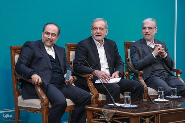 نشست اعضای فرهنگستان علوم با حضور رییس جمهور