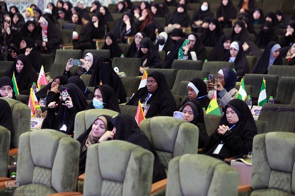 اولین روز مسابقات بین‌المللی قرآن در بخش بانوان